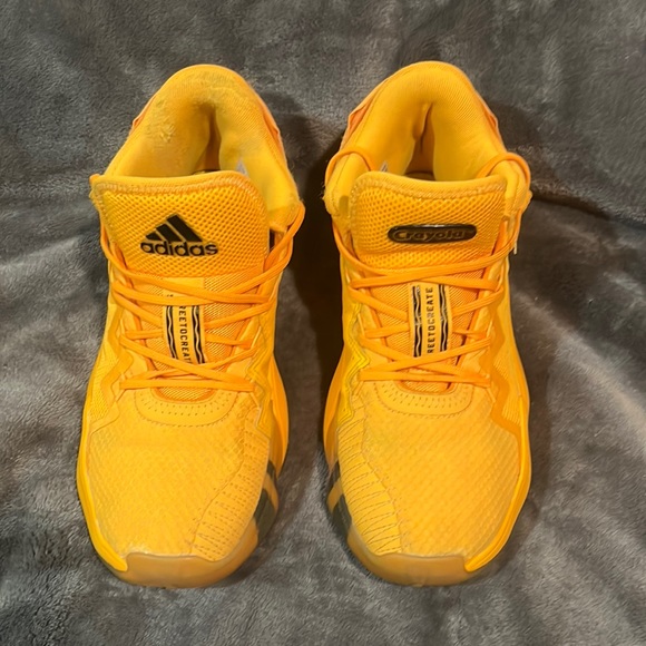 Adidas D.O.N Issue #2 Crayola Solar Gold GS Sz 6.5 Youth GUC - Picture 1 of 6